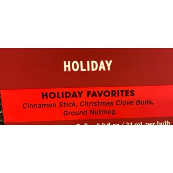 Bath & Body Works Christmas Holiday Winter Scented Room Sprays X 2 - Picture 6 of 8